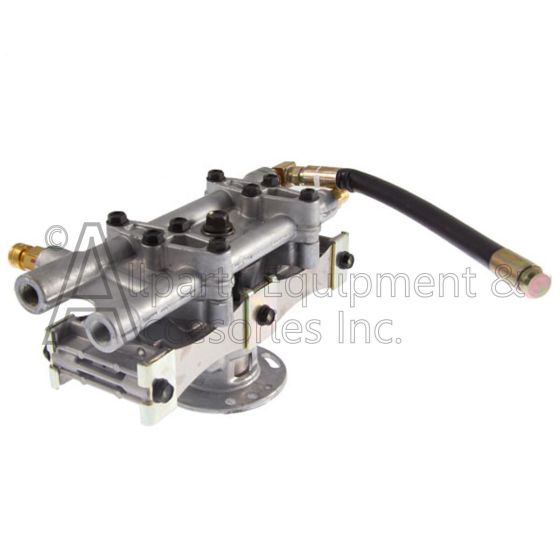a07907 bi-radial oil free twin piston pressure washer pump inlet and outlet angle view